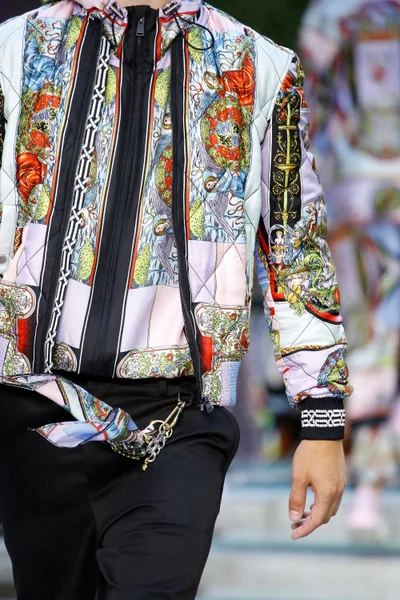 Look 67